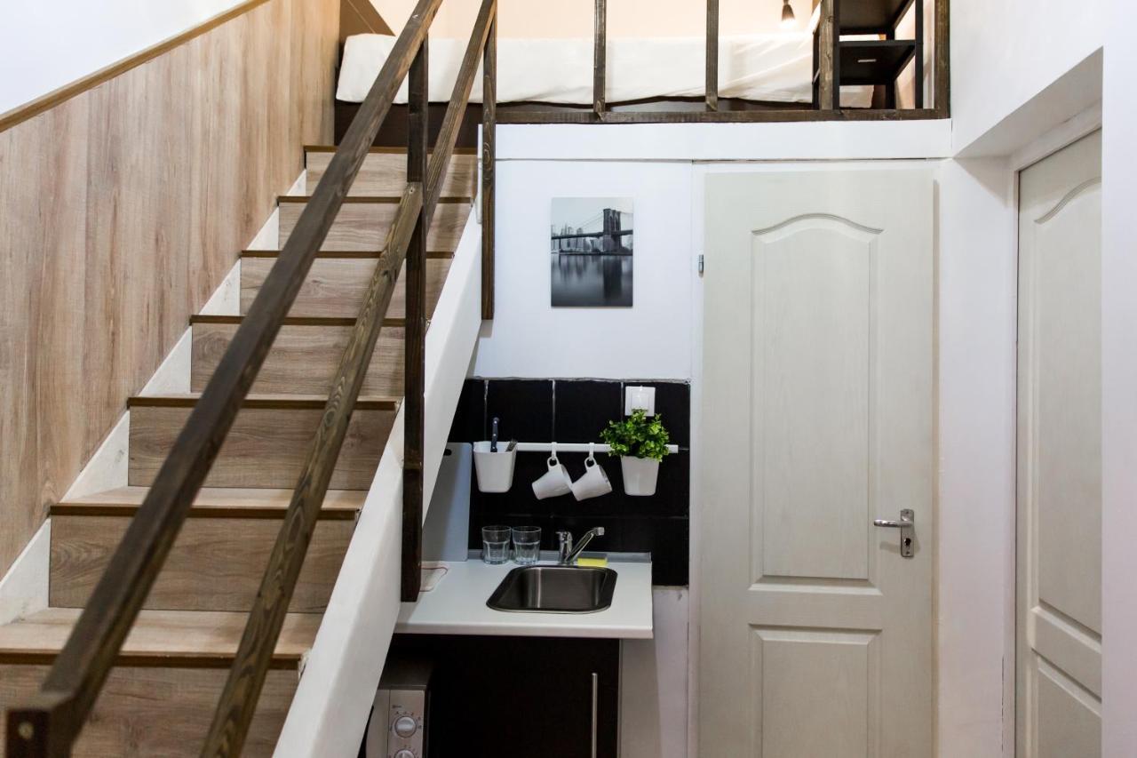 Modern Budget Lofts In The City Centre Budapest Exterior photo