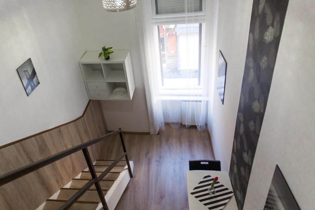 Modern Budget Lofts In The City Centre Budapest Exterior photo